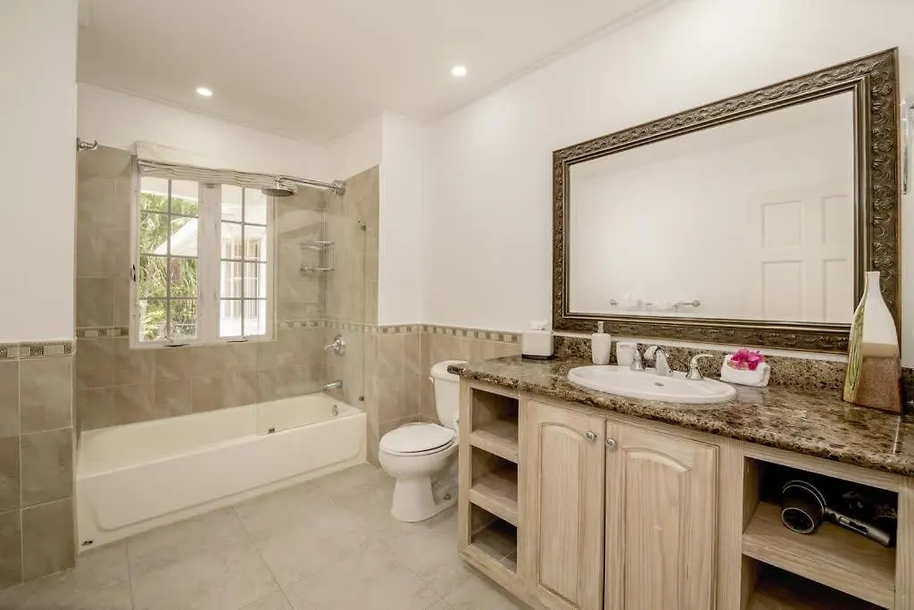 Luxury Villa With A Stunning Private Swimming Pool Saint James