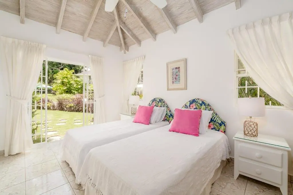 Luxury Villa With A Stunning Private Swimming Pool Saint James